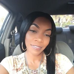 Meet your Posher, Gabrielle